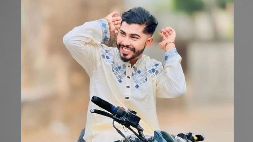 শহীদ মিনারে গুলিবিদ্ধ রাকিব মারা গেছেন
