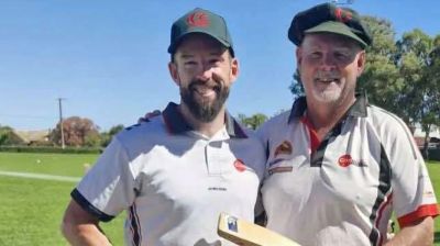 বাবা-ছেলের জুটিতে রানের রেকর্ড