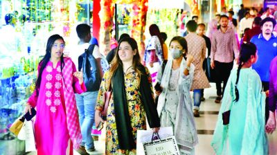 যমুনা ফিউচার পার্কে স্বস্তির ঈদ কেনাকাটা