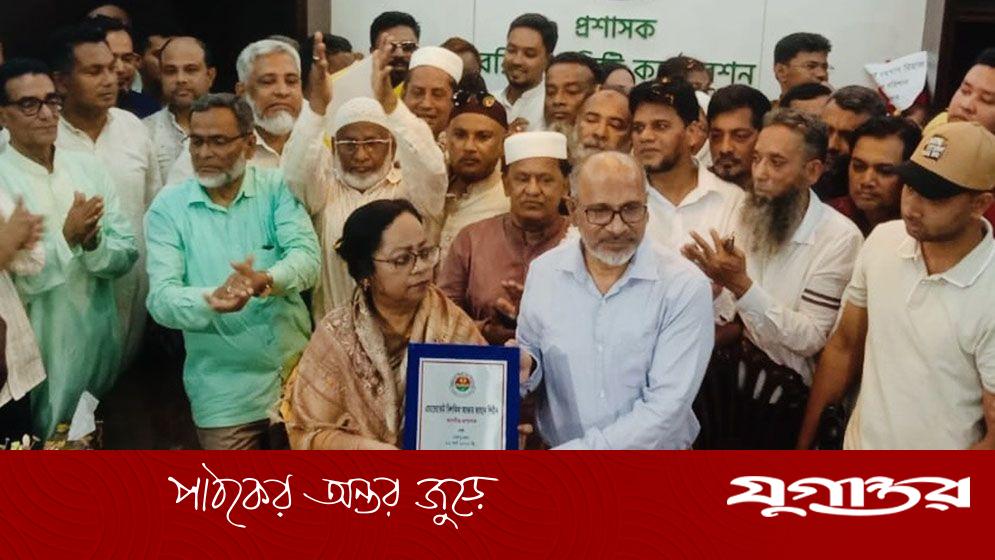 বরিশালে বিএনপির দুই নেতার প্রশাসক পদে দায়িত্ব গ্রহণ