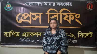 পরকীয়া প্রেমিকের হাতে শাশুড়ি খুন, প্রবাসীর স্ত্রী গ্রেফতার