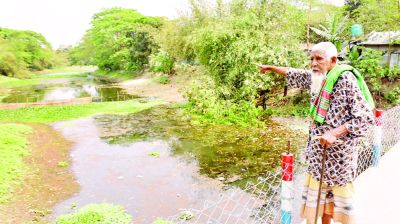 জিয়ার নিজ হাতে কোদাল নিয়ে খনন করা প্রথম খাল