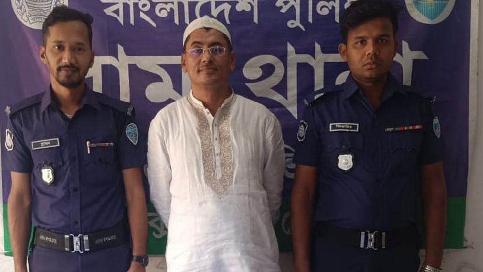 তেল না পেয়ে শটগান হাতে তাণ্ডবের চেষ্টাকারী ইটভাটা মালিক গ্রেফতার