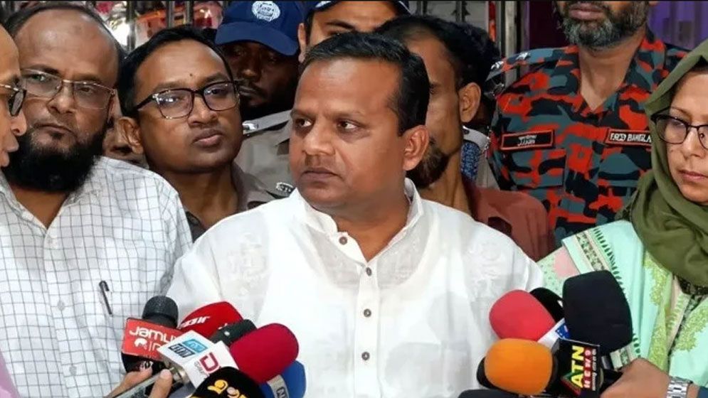 সদরঘাটে লঞ্চ দুর্ঘটনা তদন্তে কমিটি, দুই নৌযানের রুট পারমিট বাতিল