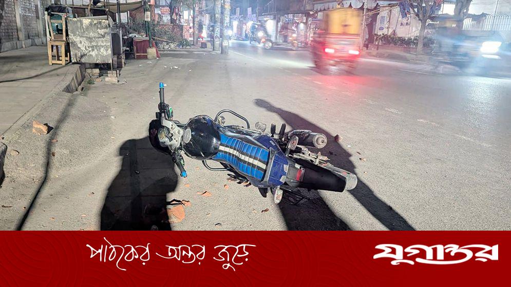 রাজশাহীতে জামায়াতে ইসলামীর দুপক্ষের সংঘর্ষ, মোটরসাইকেল ভাঙচুর ও চাঁদাবাজি অভিযোগ