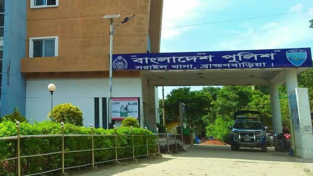 ভাবির দায়ের কোপে প্রাণ গেল যুবকের
