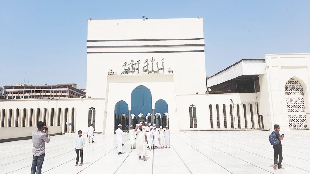 বায়তুল মোকাররমে ঈদের জামাতে ইমামতি করবেন যারা