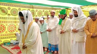 হাজীগঞ্জে কয়েকটি গ্রামে ঈদুল ফিতরের নামাজ আদায়