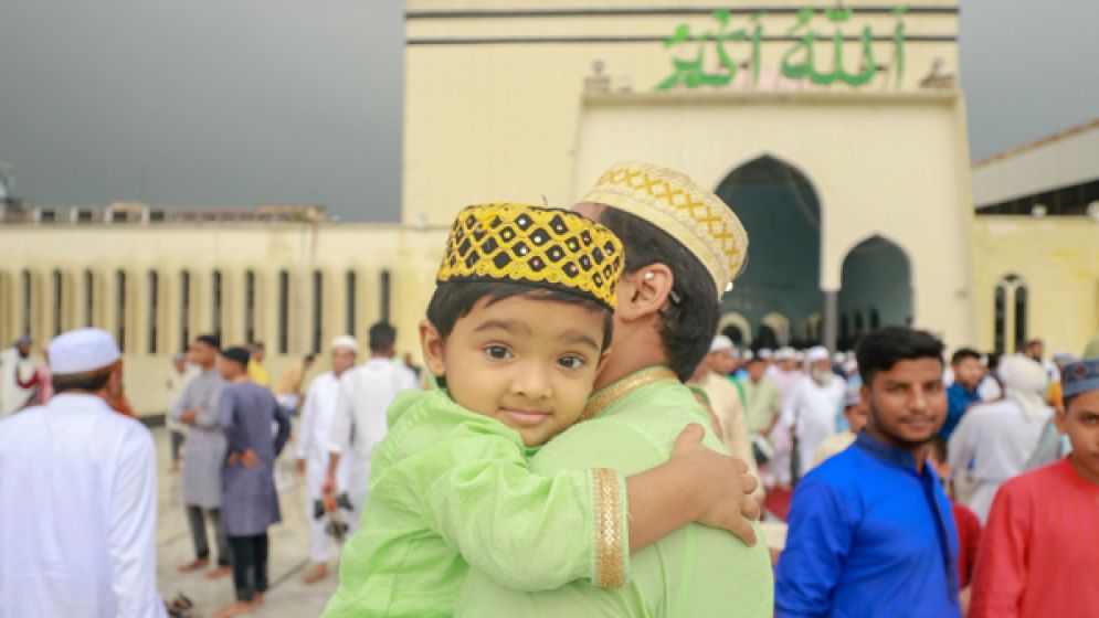 আজ ঈদের দিনে যা করব, যা করব না