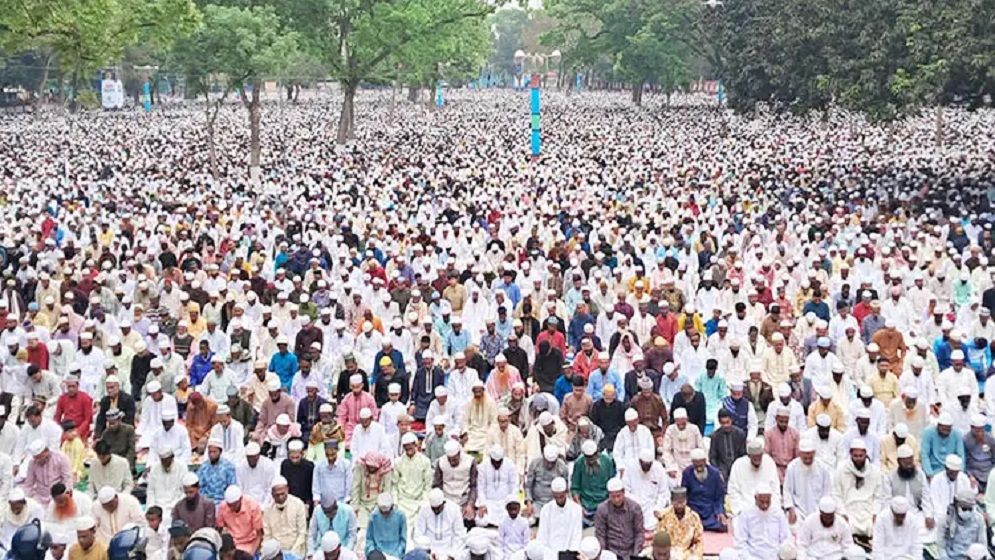 শোলাকিয়ায় ঈদ জামাতে রেকর্ড মুসল্লি