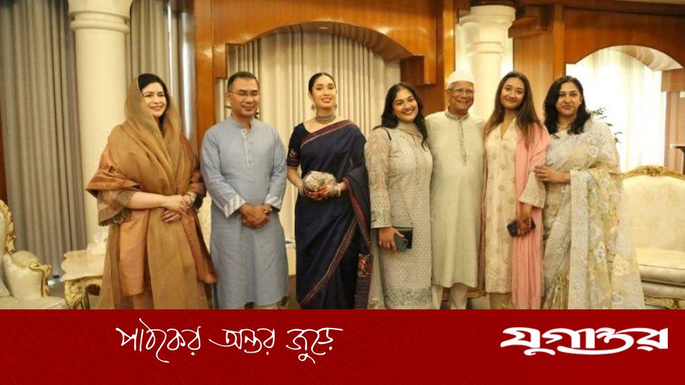 প্রধানমন্ত্রী তারেক রহমানের পরিবারের সঙ্গে ড. ইউনূসের ঈদের শুভেচ্ছা বিনিময়