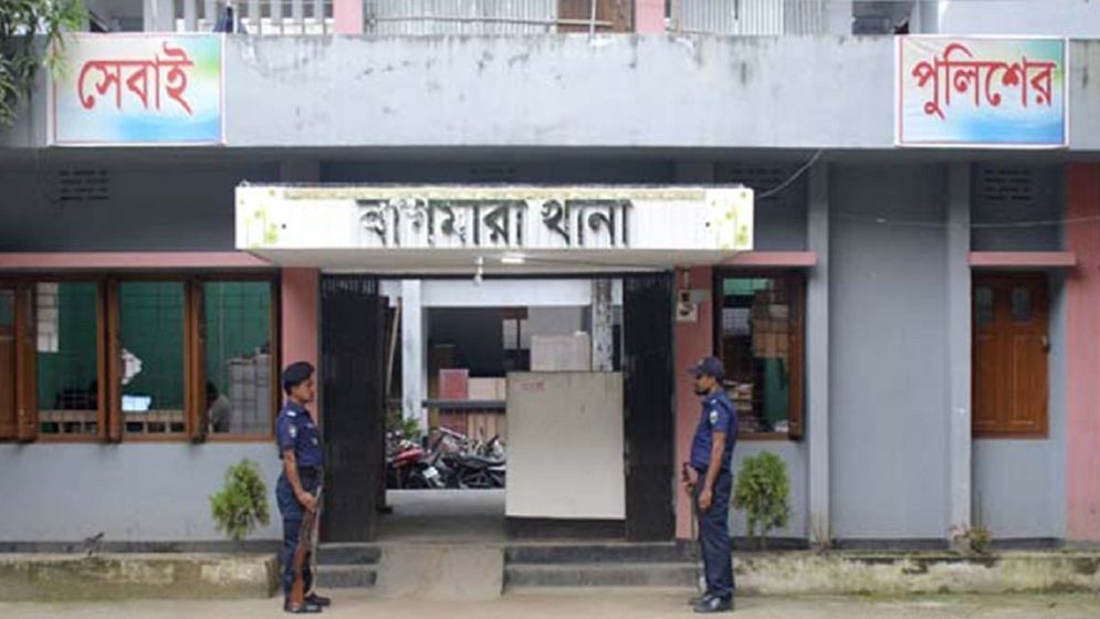 ঈদের রাতে বিএনপি নেতা মিন্টুর ‘সিক্স স্টার’ বাহিনীর তাণ্ডব