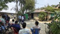 টুঙ্গিপাড়ায় বিস্ফোরণে আহত মাদ্রাসাছাত্রের বাড়িতে বোম ডিস্পোজাল টিম
