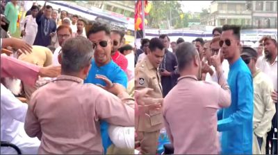 বাউফলে চেয়ারে বসা নিয়ে বিএনপি-জামায়াত নেতাকর্মীদের মধ্যে হাতাহাতি