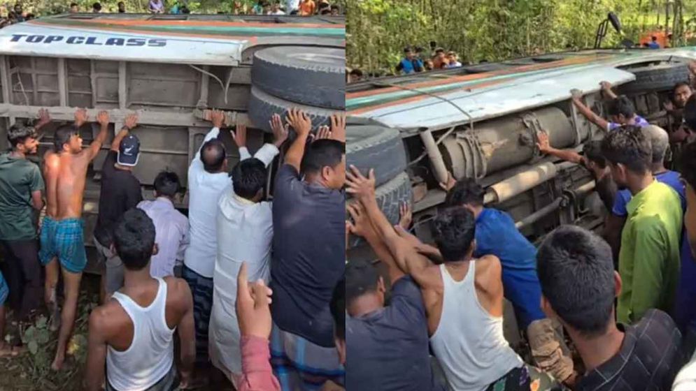 এবার ৪০ যাত্রী নিয়ে উল্টে গেল বাস