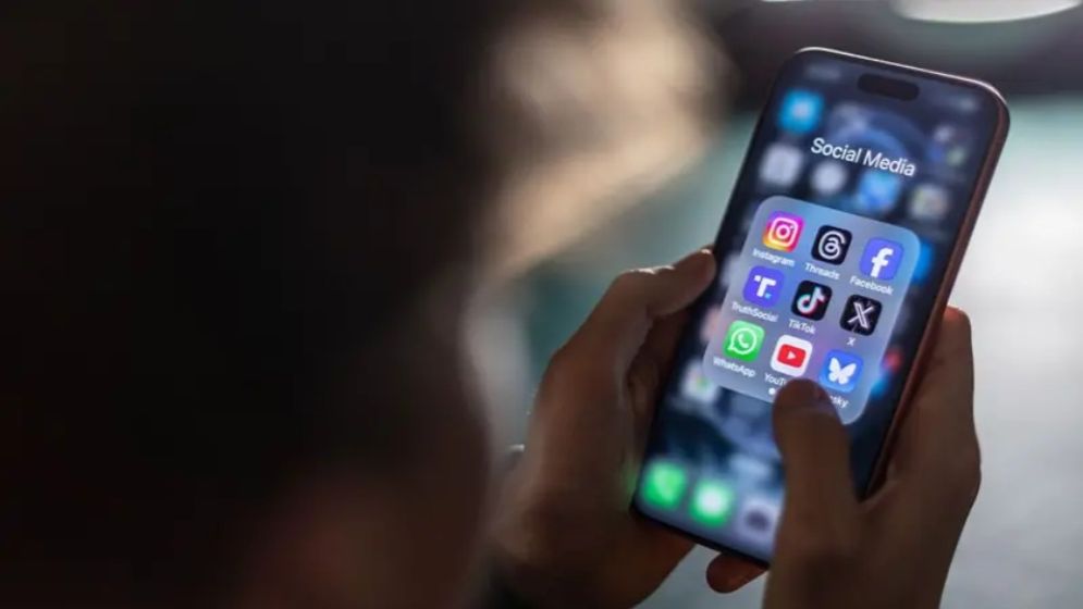 প্যারেন্ট ম্যানেজড একাউন্ট কী, এটি কিভাবে সন্তানের হোয়াটসঅ্যাপ অ্যাকাউন্ট নিয়ন্ত্রণ করে?