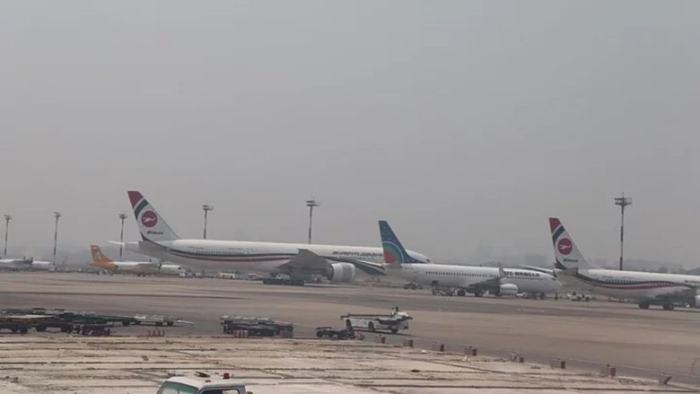 মধ্যপ্রাচ্যের যুদ্ধের প্রভাব দেশের বিমান খাতে, বাড়বে ভাড়া