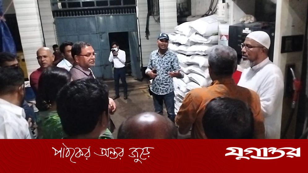 শেরপুরে আবাসিক ভবনে অবৈধ ডিজেল মজুত: ব্যবসায়ীকে জরিমানা ও সরানোর নির্দেশ