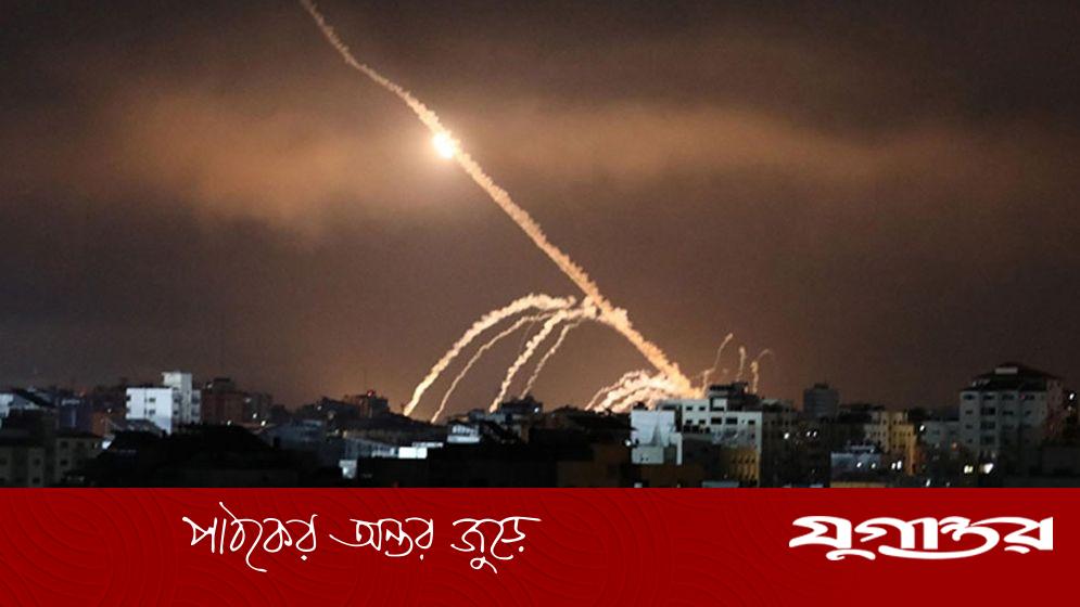 লেবানন থেকে ইসরাইলে ৩০টিরও বেশি রকেট হামলা, হাইফা ও ক্রায়োট লক্ষ্য