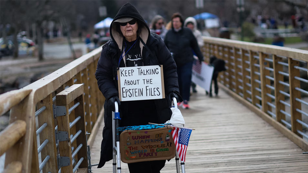 ট্রাম্পবিরোধী ‘নো কিংস’ আন্দোলনে উত্তাল যুক্তরাষ্ট্র, দেখুন ছবিতে