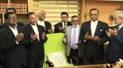 প্রথম কর্মদিবসেই যে সতর্কবার্তা দিলেন অ‍্যাটর্নি জেনারেল