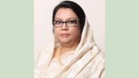 প্রতিবন্ধীর ঘর মেরামতে অনুদান দিলেন বিমানমন্ত্রী রিতা