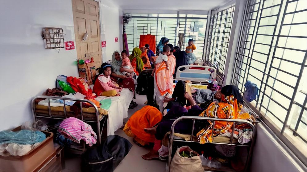 পাবনায় হামের প্রাদুর্ভাব, শিশু ওয়ার্ডে উপচেপড়া ভিড়