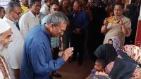 চিকিৎসকদের যে অনুরোধ করলেন এমপি মানিক