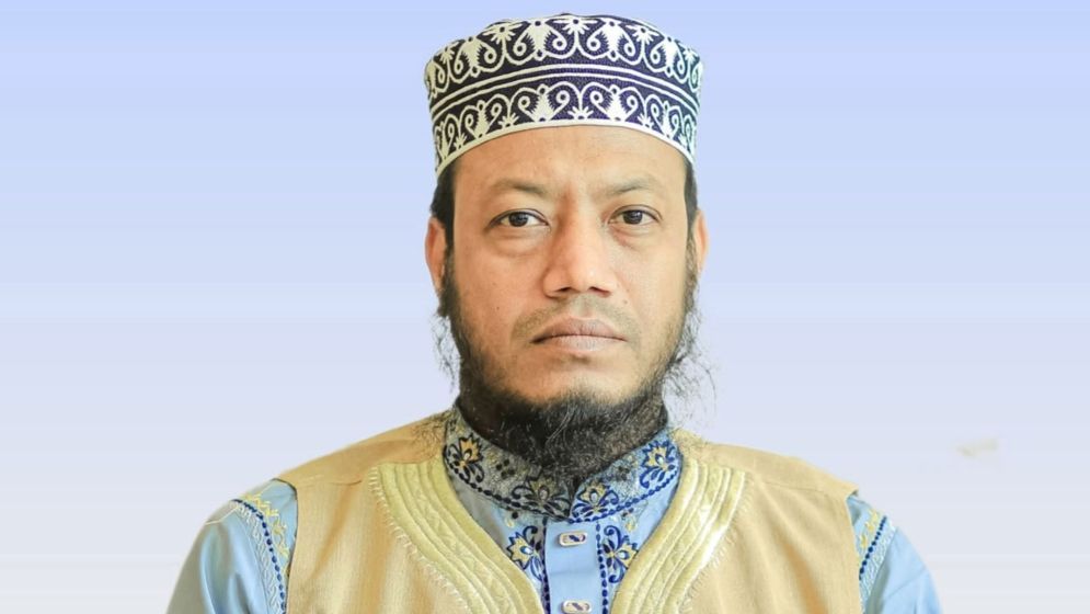 প্রস্তাবকারীর পরিচয় প্রকাশ করতে আমির হামজাকে আইনি নোটিশ