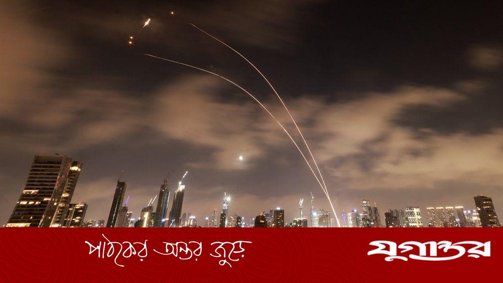 ইরানের ক্ষেপণাস্ত্র হামলা ও মার্কিন নাগরিকদের উদ্দেশ্যে প্রেসিডেন্ট পেজেশকিয়ানের খোলা চিঠি