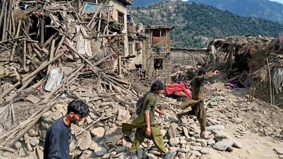 আফগানিস্তানে শক্তিশালী ভূমিকম্পে একই পরিবারের  ৮ জন নিহত