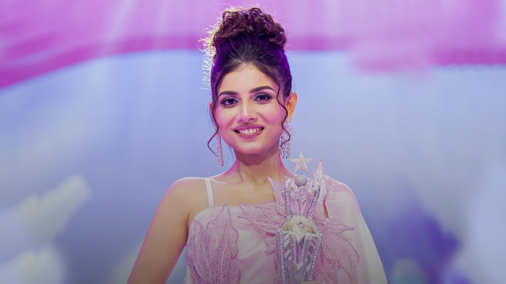 ফেসবুক পোস্টে যা বললেন লাক্স সুপারস্টার বিজয়ী বর্ণিতা