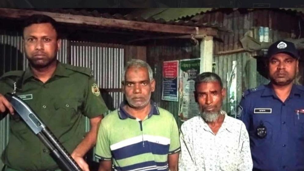 সরকারি পাট বীজ বিক্রির সময় কৃষি কর্মকর্তা আটক