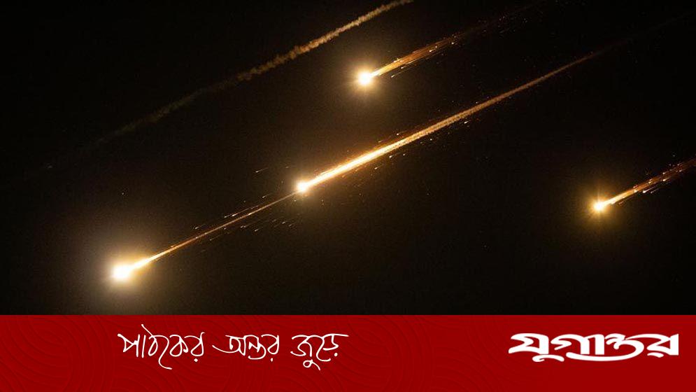 ইরানের হামলায় ভারত মহাসাগরে মার্কিন যুদ্ধজাহাজ লক্ষ্যবস্তু, ইসরাইলি জাহাজে আগুন