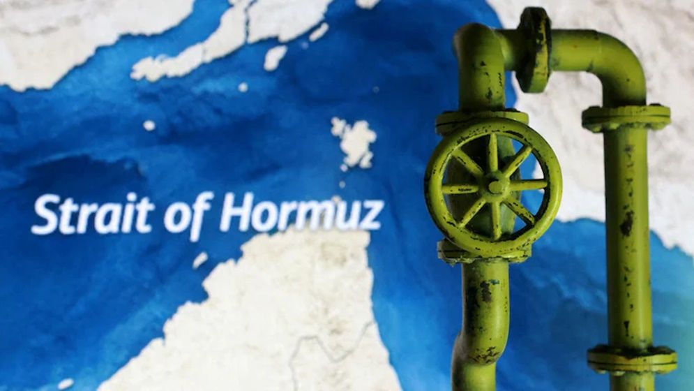 যুদ্ধবিরতির খবরে তেলের বাজারে ধস, কমল ১৬ শতাংশ