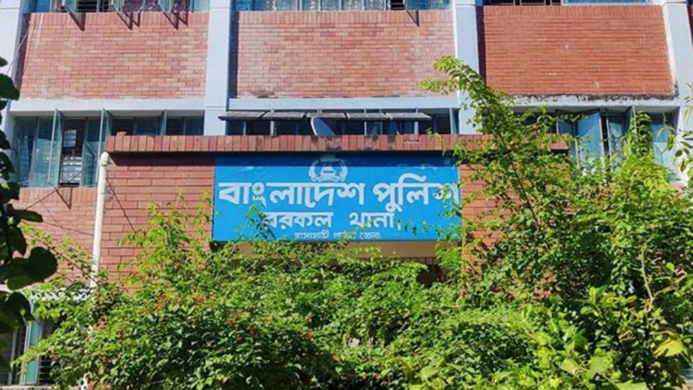 একই গাছে নিজের ওড়নায় তরুণীর ফাঁস, পাশে রশিতে ঝুলছিল প্রেমিক