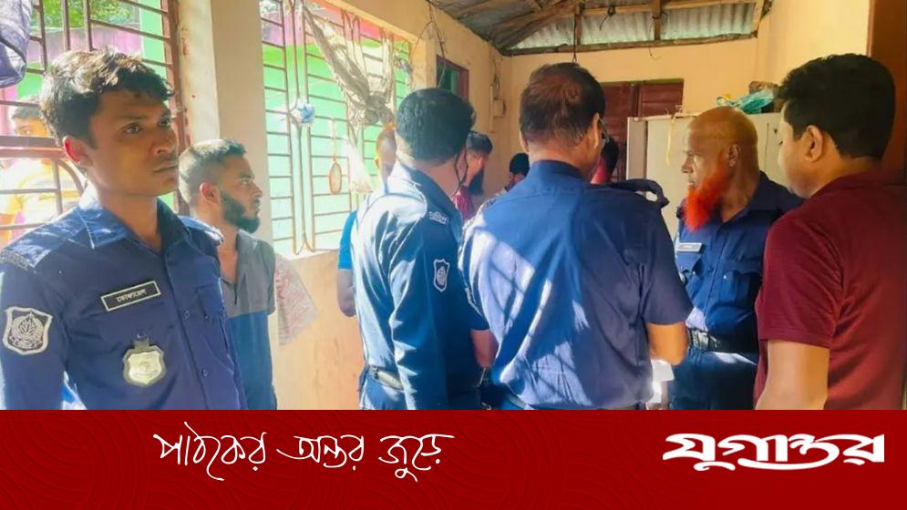 গাজীপুরে ডাকাতি: বাধা দেওয়ায় গৃহবধূ আসমা আক্তারকে শ্বাসরোধ করে হত্যা