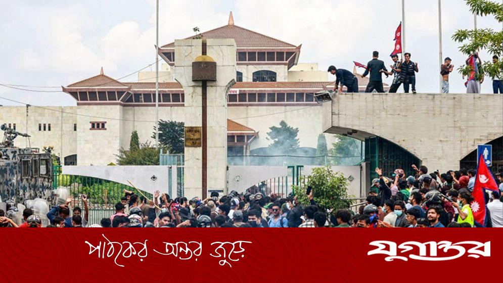 নেপালের তরুণদের রাজনৈতিক সাফল্য: বাংলাদেশের তরুণরা কেন পিছিয়ে?