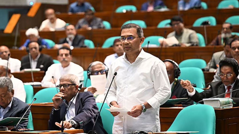 প্রাথমিকের ২ লাখ শিক্ষার্থী বিনামূল্যে স্কুল ড্রেস পাবে: সংসদে প্রধানমন্ত্রী