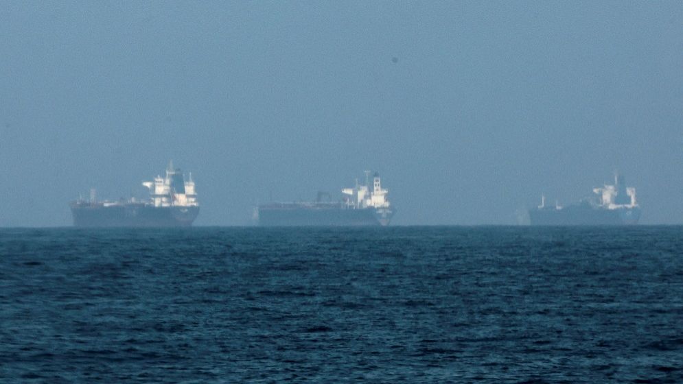 হরমুজ প্রণালি পারাপারে নতুন শর্ত ইরানের