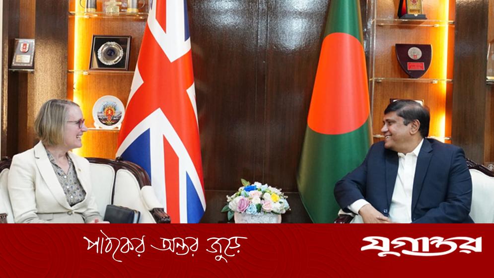 প্রধানমন্ত্রীর প্রতিরক্ষা উপদেষ্টার সঙ্গে ব্রিটিশ হাইকমিশনারের সৌজন্য সাক্ষাৎ