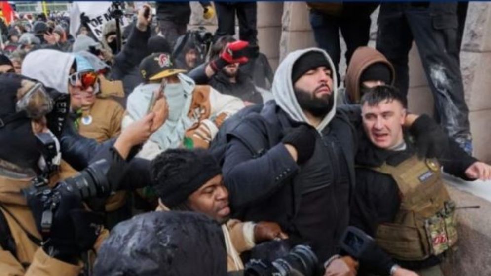 ইরানে হামলা চালাতে এসে মারধরের শিকার ইসরাইলি পাইলট, যা জানা গেল