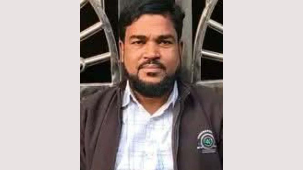 ছাগল বাঁচাতে গিয়ে প্রাণ গেল যুবকের