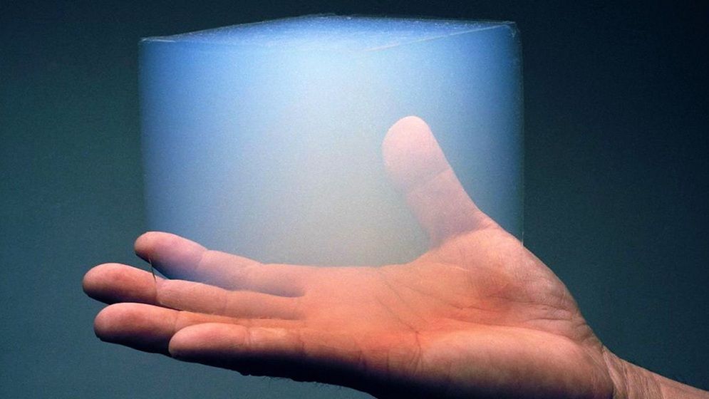 বাতাসের চেয়ে হালকা কিন্তু কঠিন পদার্থ কি জানেন?