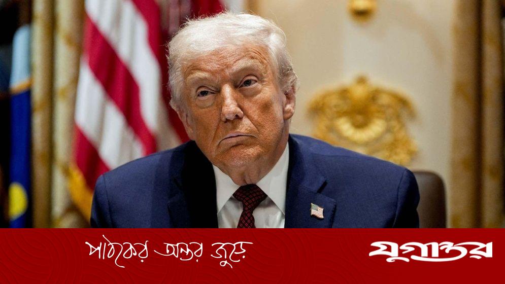 ট্রাম্পের হুঁশিয়ারি: ইরানের নেতারা বেঁচে আছে শুধু আলোচনার জন্য