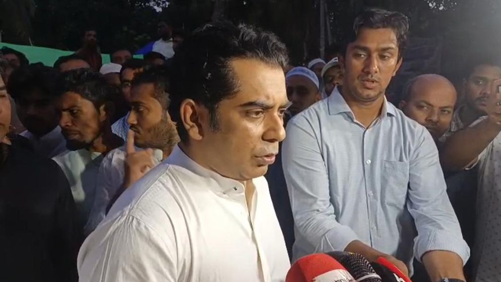 জুলাই সনদ সরকার ও বিরোধী দলকে মুখোমুখি পর্যায়ে নিয়ে যাচ্ছে