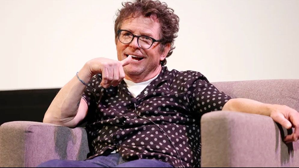 টেলিভিশনে নিজের মৃত্যু সংবাদ শুনে যা বললেন মাইকেল জে ফক্স