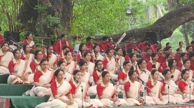 রবীন্দ্র সরোবরে হাজার কণ্ঠে বর্ষবরণ