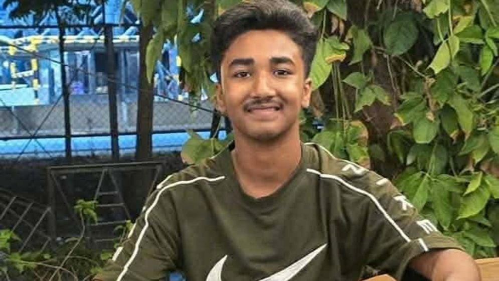 পদ্মায় গোসল করতে গিয়ে যুবক নিখোঁজ