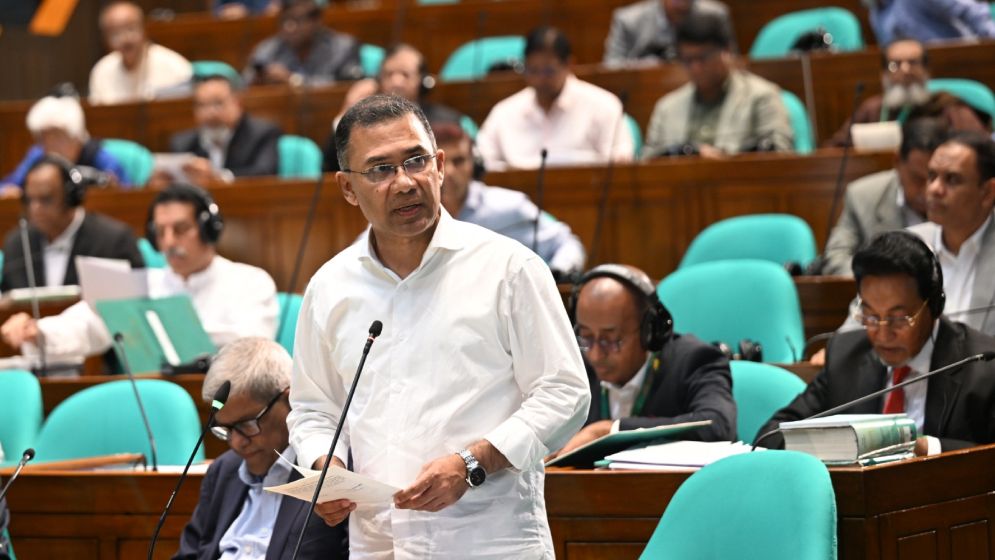 প্রতিরক্ষাব্যবস্থা সুদৃঢ় রাখতে আধুনিক হচ্ছে সশস্ত্র বাহিনী: প্রধানমন্ত্রী